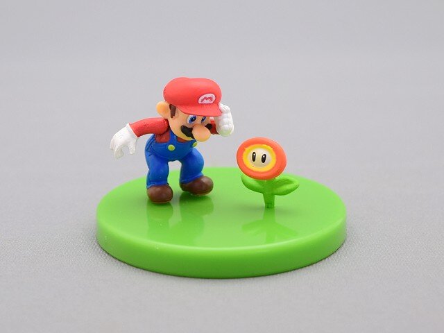 マリオとファイアフラワー