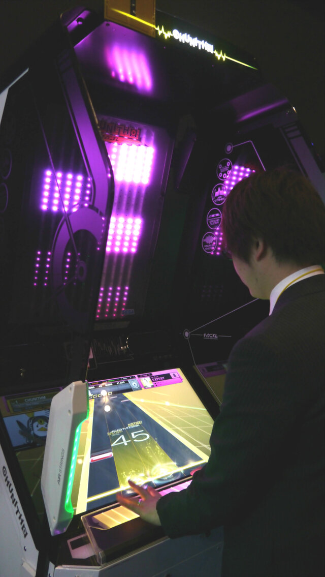 【JAEPO2015】新作音ゲー『CHUNITHM』プレイレポート！空間を奏でる没入感が心地よい