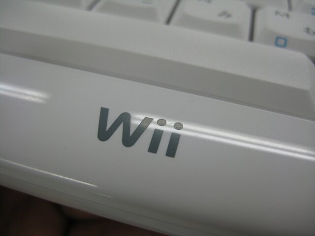 ワイヤレスで快適文字入力！「ロジクール ワイヤレス Wii キーボード」を使ってみました