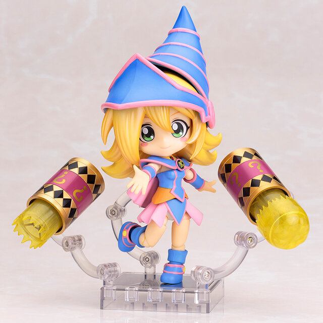 キューポッシュ「ブラック・マジシャン・ガール（Ver.1.5）」11月発売、魔法の筒など新たな付属品も