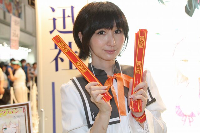 【コミケ88】企業ブースも頑張ってます！どどーんっと大放出 ー コンパニオン写真集2015