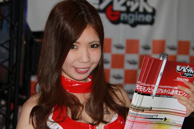 【TGS2015】熱気あふれる一般公開日初日、熱さを吹き飛ばしてくれる美女たちを紹介