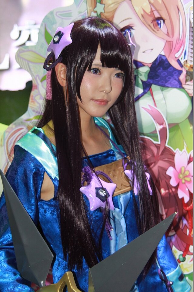 【TGS2015】熱気あふれる一般公開日初日、熱さを吹き飛ばしてくれる美女たちを紹介