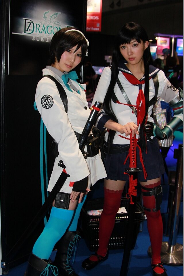 【TGS2015】熱気あふれる一般公開日初日、熱さを吹き飛ばしてくれる美女たちを紹介