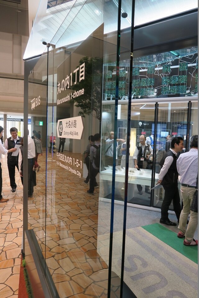 【東京モーターショー2015】情報を伝えるガラス、発電するガラス、スマートなガラスで世界が変わる