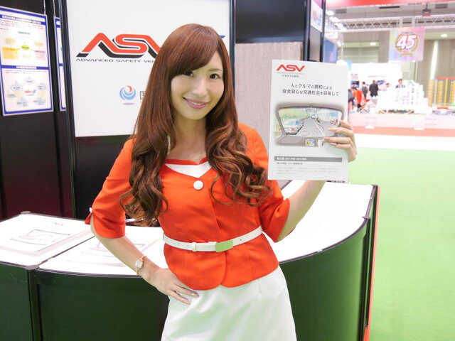 ASVブース 桜井綾香さん