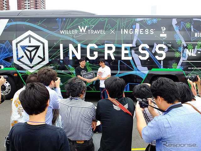 Ingressバス発表会場（Aegis Nova Tokyo）には、WILLERTRAVEL代表取締役・村瀬茂高氏とNianticアジア統括本部長・川島優志氏も登場。トークショーが行われた