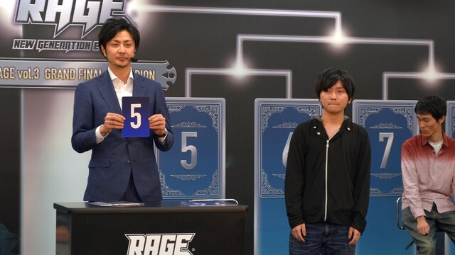 【レポート】「RAGE Vol,3」『シャドウバース』予選大会で約1000名が決勝進出かけて戦う