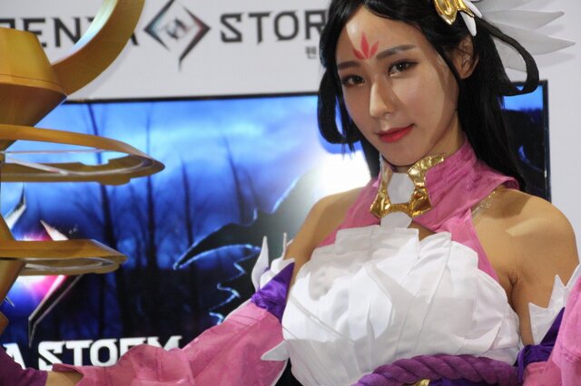 【G-STAR 2016】今年も韓国美女に出会える季節がやってきた。釜山から初日の様子をお届け