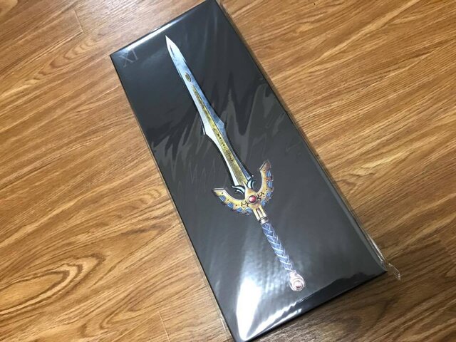 勇者のつるぎが届いた！『ドラクエXI』PS4/3DSダブルパックミニ開封レポ