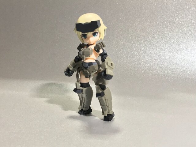 【特集】「デスクトップアーミー」×「フレームアームズ・ガール」コラボ第1弾「KT-321f 轟雷」フォトレビュー