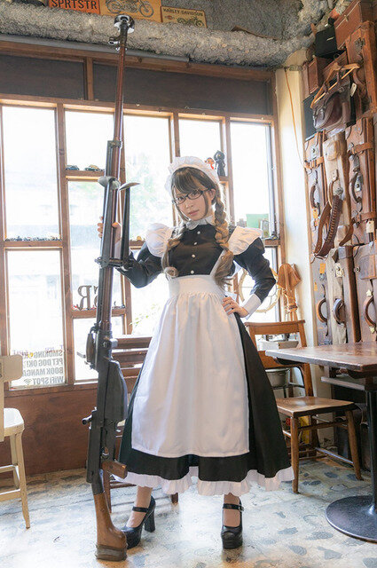 眼鏡×メイド服×シモノフPTRS1941