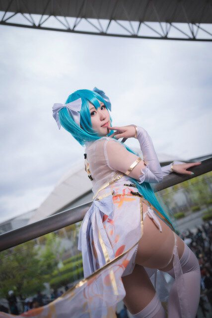 【コスプレ】「ニコニコ超会議2019」美女レイヤーまとめ！「SAO」「アズレン」人気キャラ集結【写真178枚】