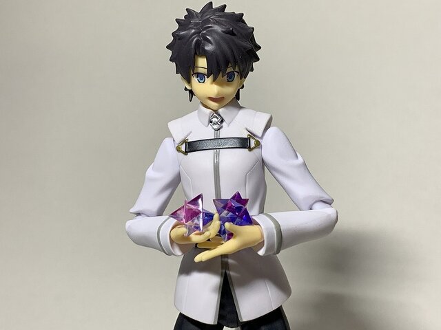 『FGO』の主人公である男性マスターがついにfigma化─聖晶石や呼符のミニフィギュアも見逃せない！【レビュー】