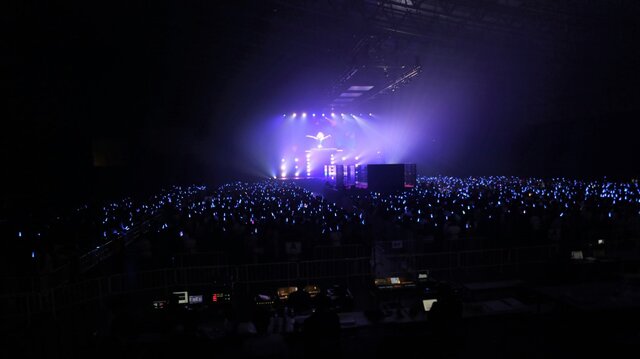 ついてこい、人類。―VTuberがランウェイを歩く「FAVRIC」が提示したバーチャルライブの光明とは？【イベントレポ】