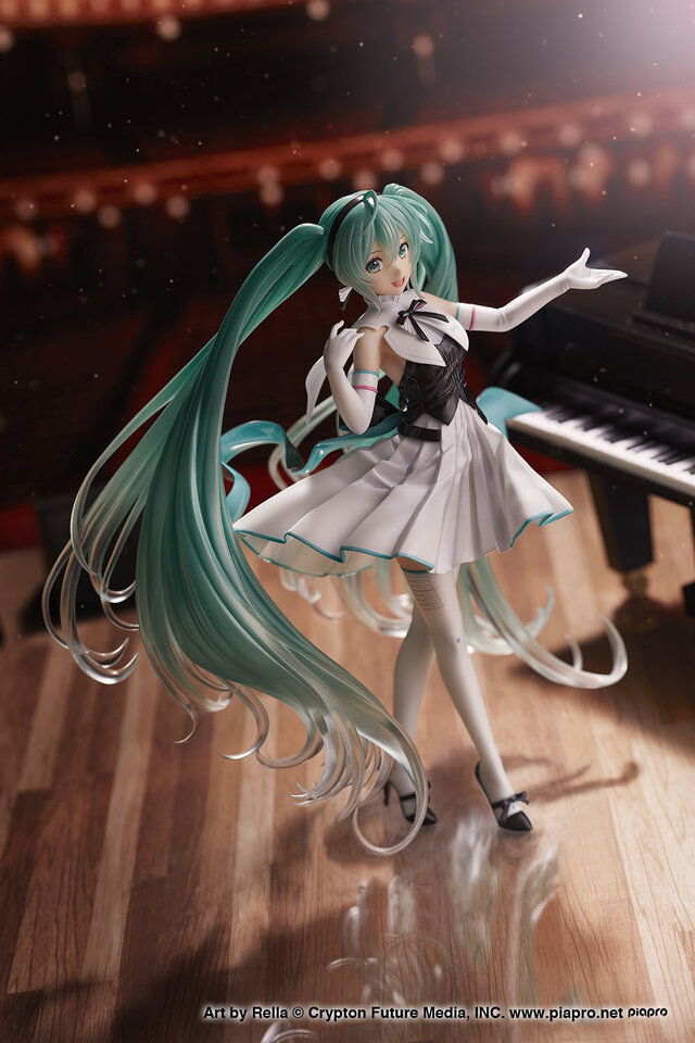 フィギュア「初音ミクシンフォニー 2019Ver.」予約受付開始！風で膨らむスカートを見事に表現した造形は、お見事としか言いようがない